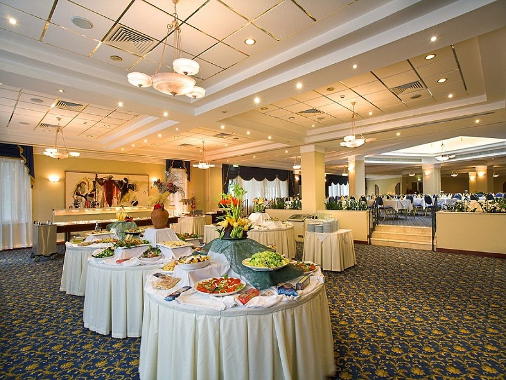 Aloe Hotel Пафос Екстер'єр фото