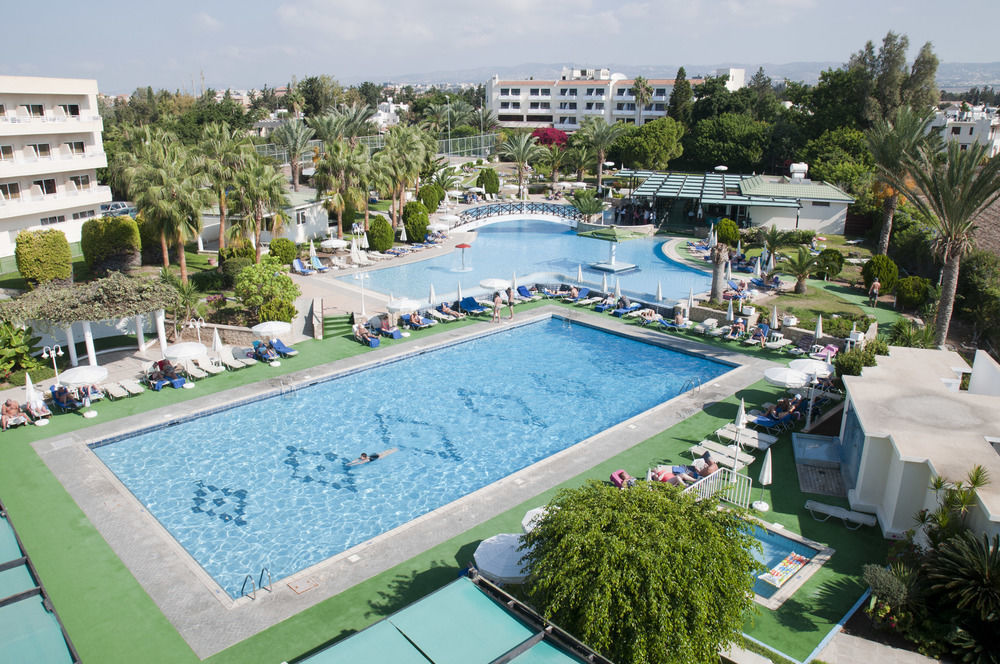 Aloe Hotel Пафос Екстер'єр фото